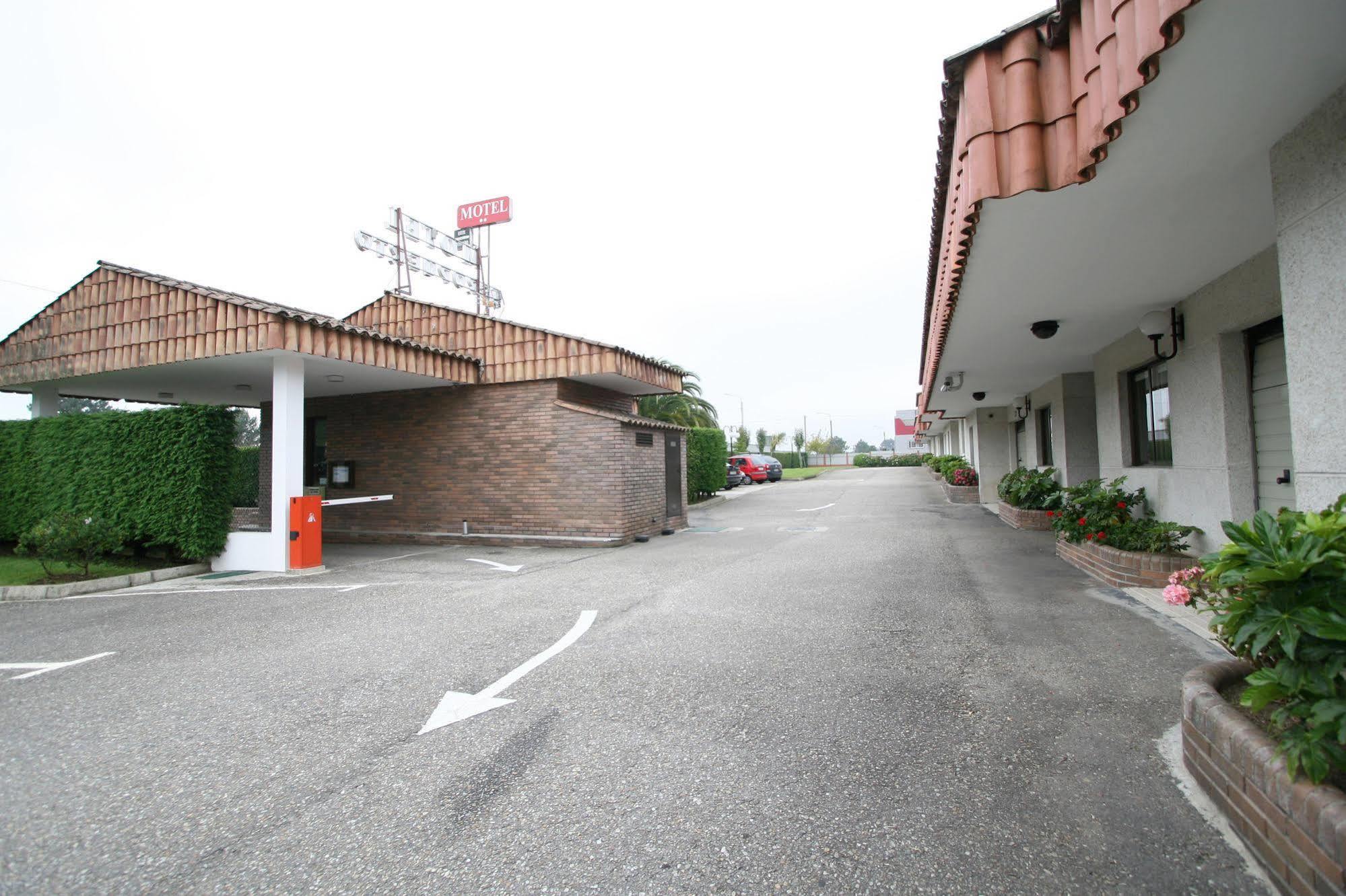 Motel Aeropuerto Vigo Dış mekan fotoğraf