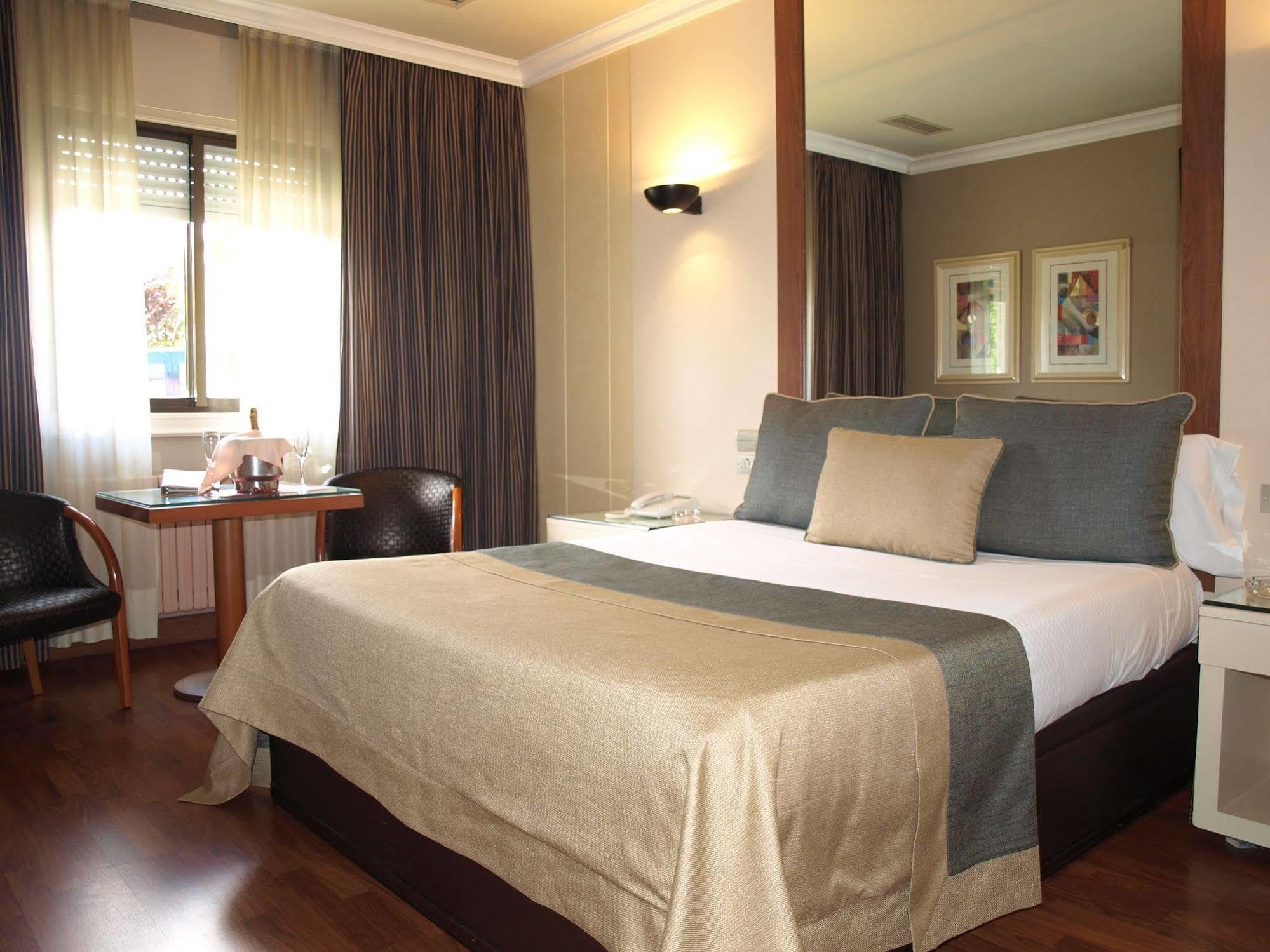 Motel Aeropuerto Vigo Dış mekan fotoğraf