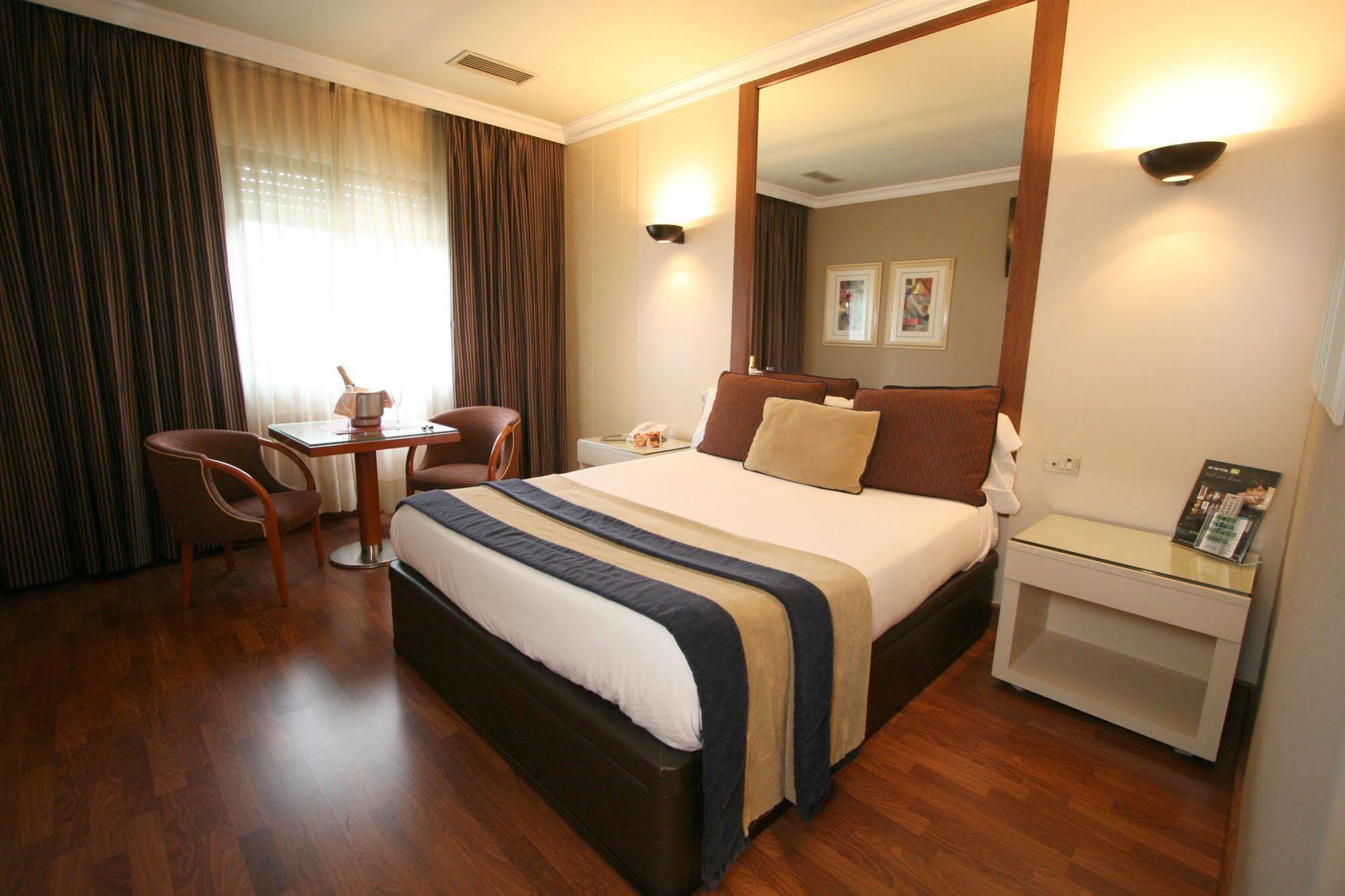 Motel Aeropuerto Vigo Dış mekan fotoğraf
